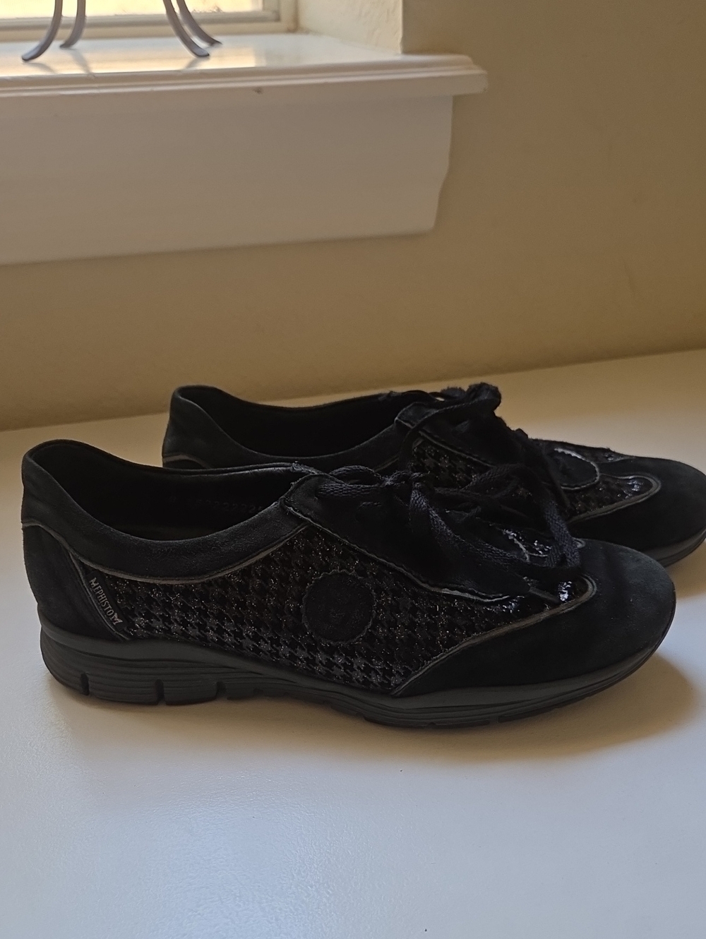 Mephisto Black Women’s Lace-Up Casual Sneakers